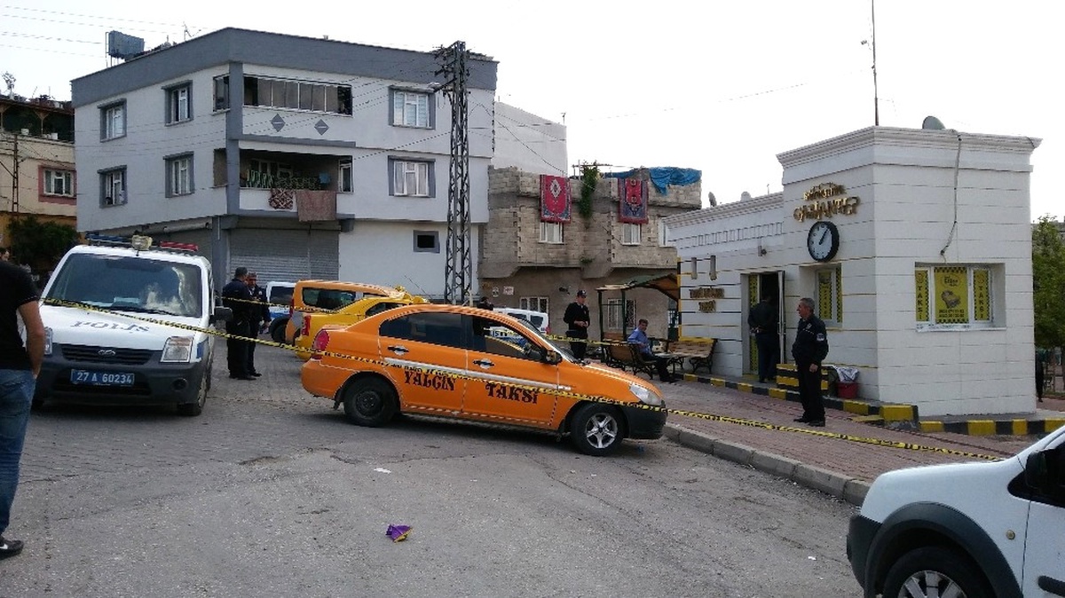 Alacak Verecek Kavgasında Silahlar Konuştu: 1 Yaralı