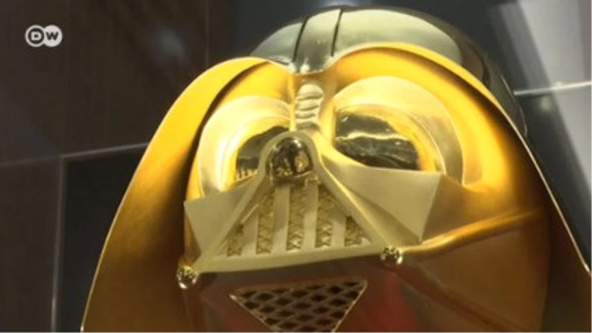 Altından Milyon Dolarlık Darth Vader Maskesi