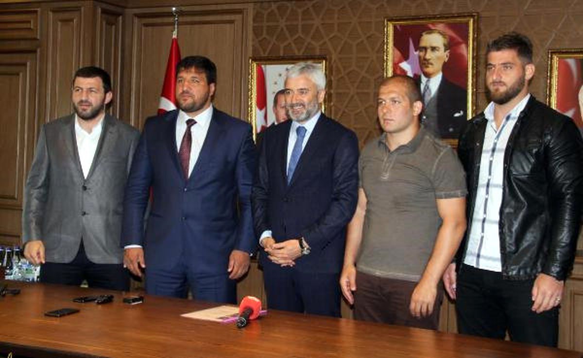 Başpehlivan Recep Kara: Hedefim 2017\'de Altın Kemeri Ordu\'ya Getirmek