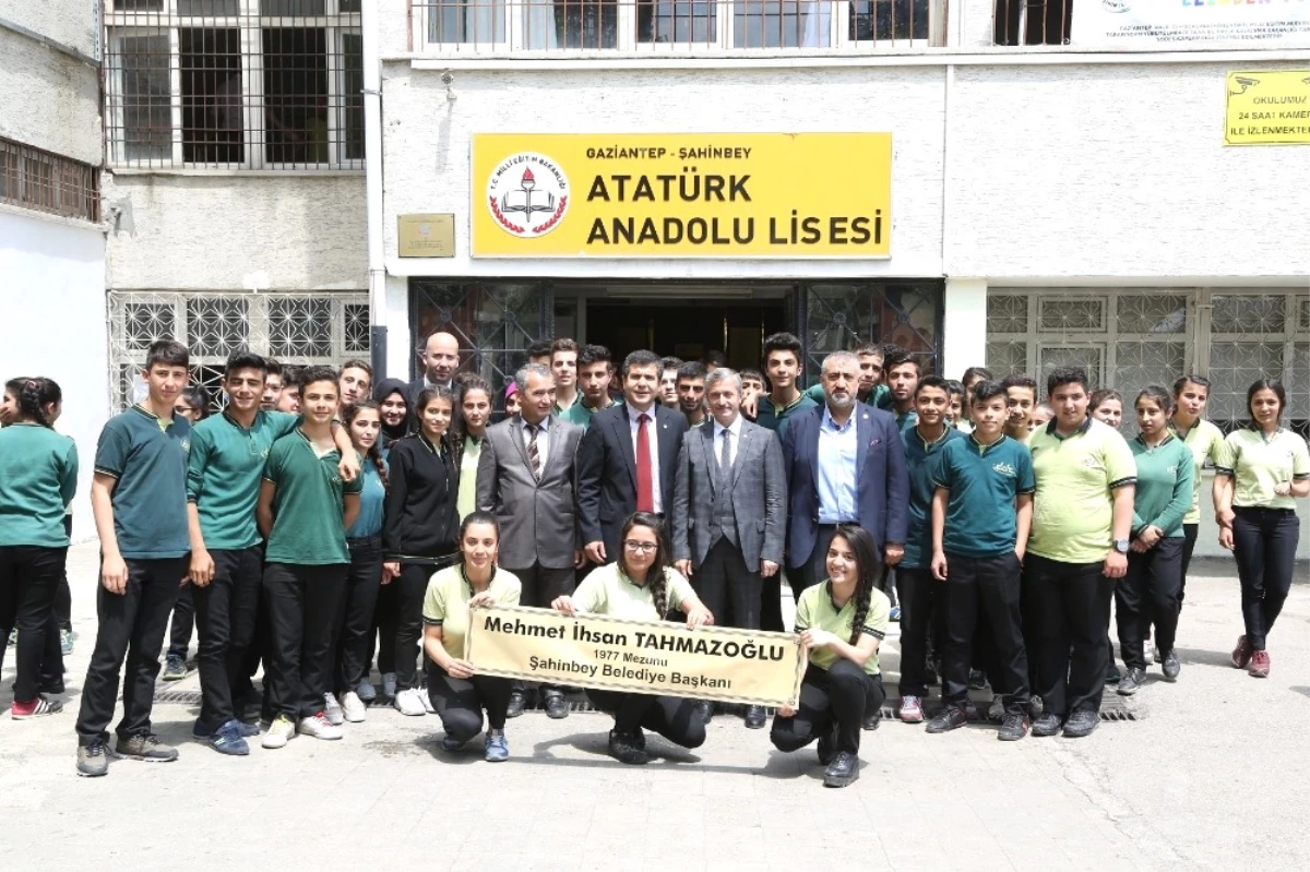 Belediye Başkanı Tahmazoğlu, Öğrencilerle Buluştu