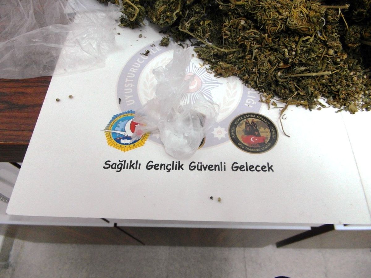 Burdur\'da Uyuşturucu Operasyonu