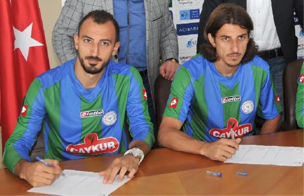 Çaykur Rizespor\'da İki Futbolcunun Sözleşmesi Feshedildi