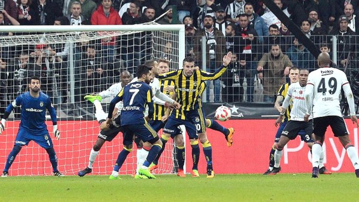 Derbide İlk Gole Dikkat