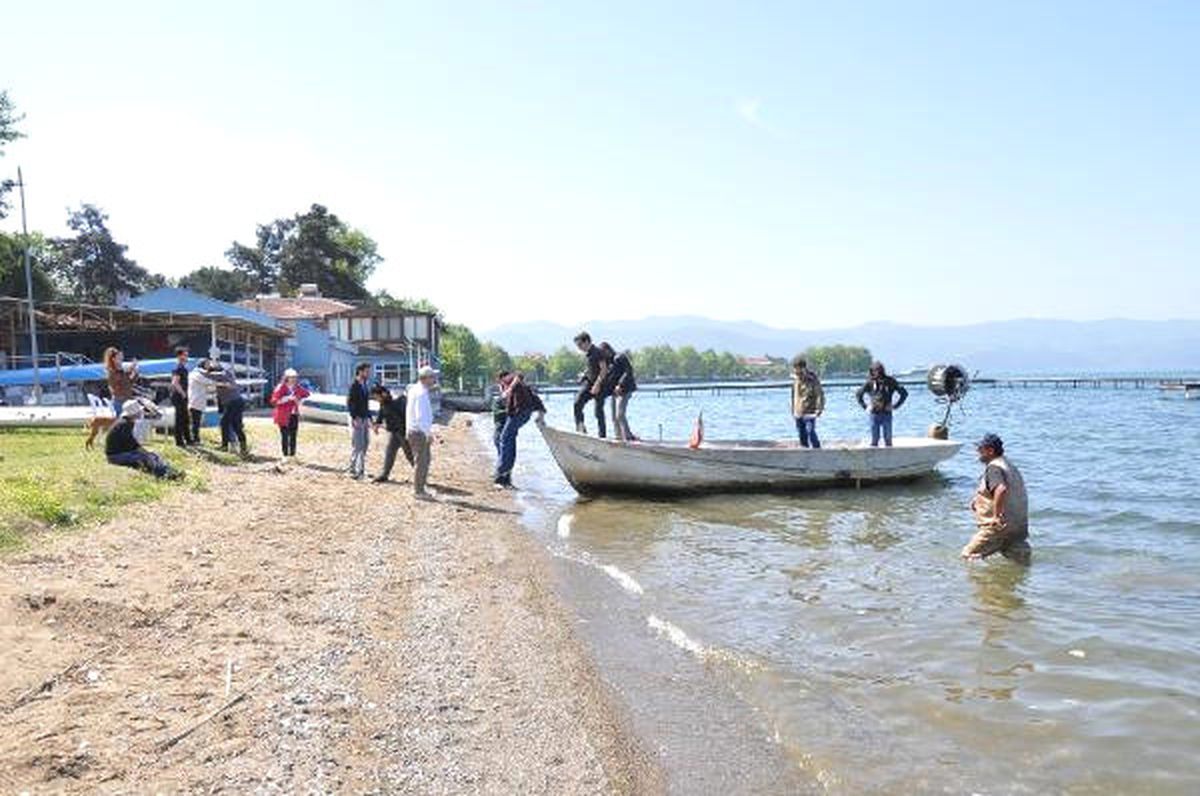 İznik Gölü\'nde Kirlilik Alarmı