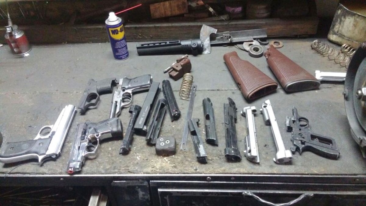 Kargo Araçlarıyla Kaçak Silah Sevkiyatı
