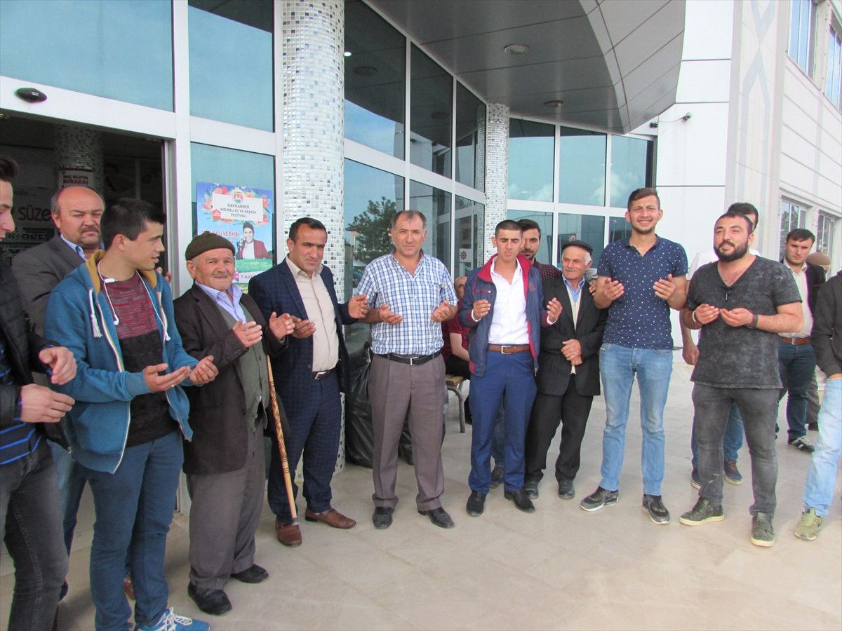 Kavak\'ta Asker Adayları Uğurlandı