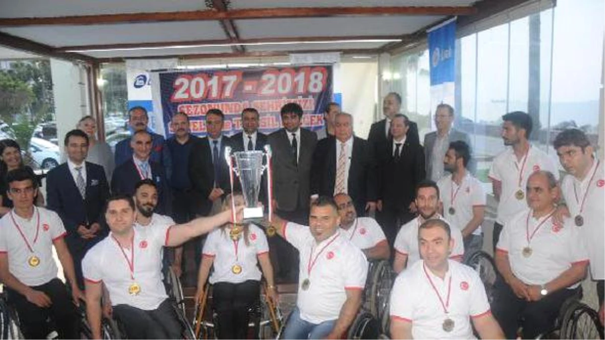 Limakport İskenderun Engelliler Kulübü, Şampiyonluk Kupasını Aldı