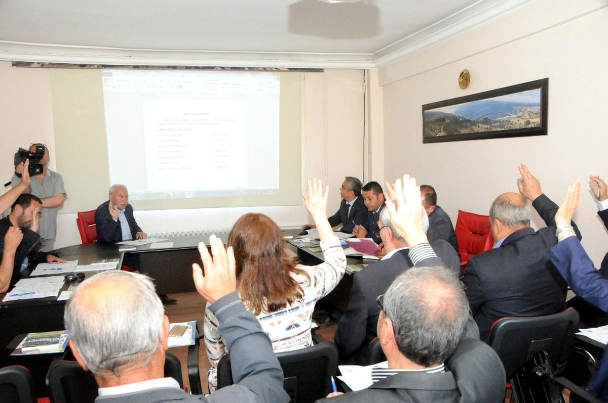 Meclis Toplantısında Turan\'a Teşekkür