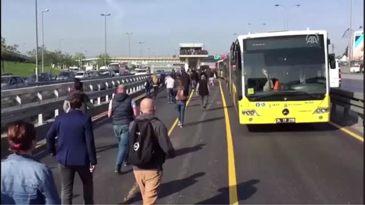 Metrobüs Seferlerinde Aksama