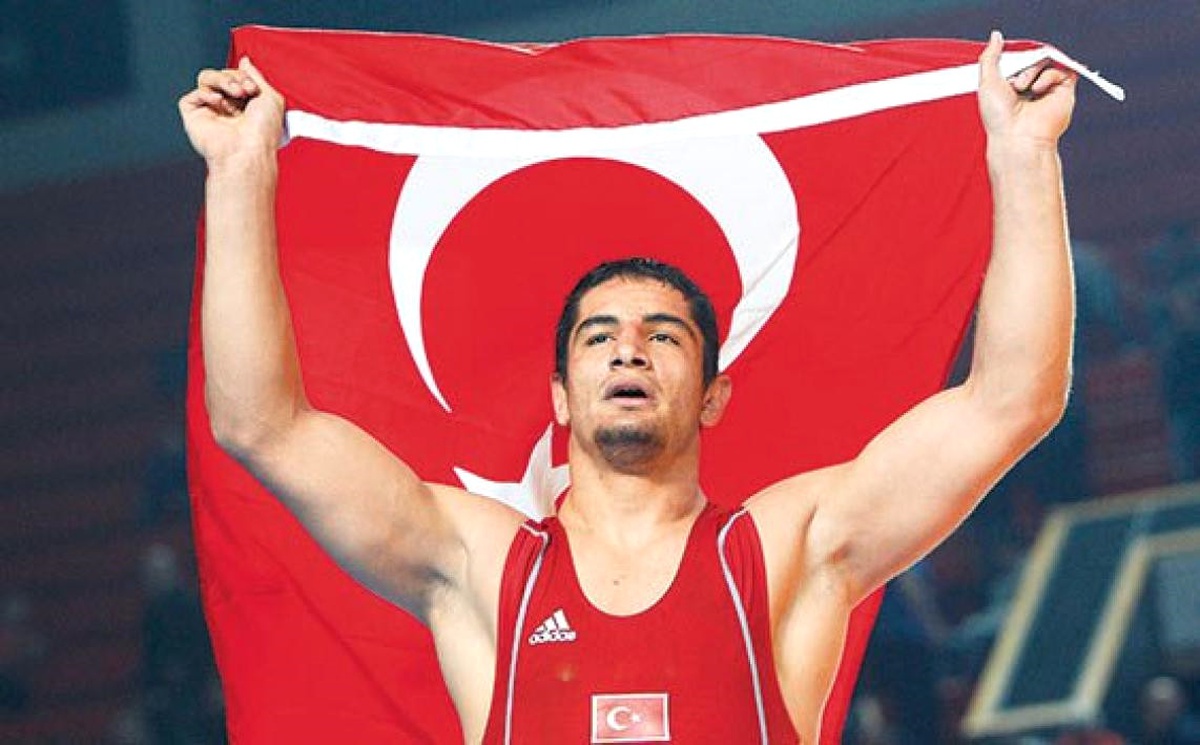 Milli Güreşçi Taha Akgül 5. Avrupa Şampiyonluğunu Kazanmak İçin Azeri Güreşçi ile Finalde Kapışacak