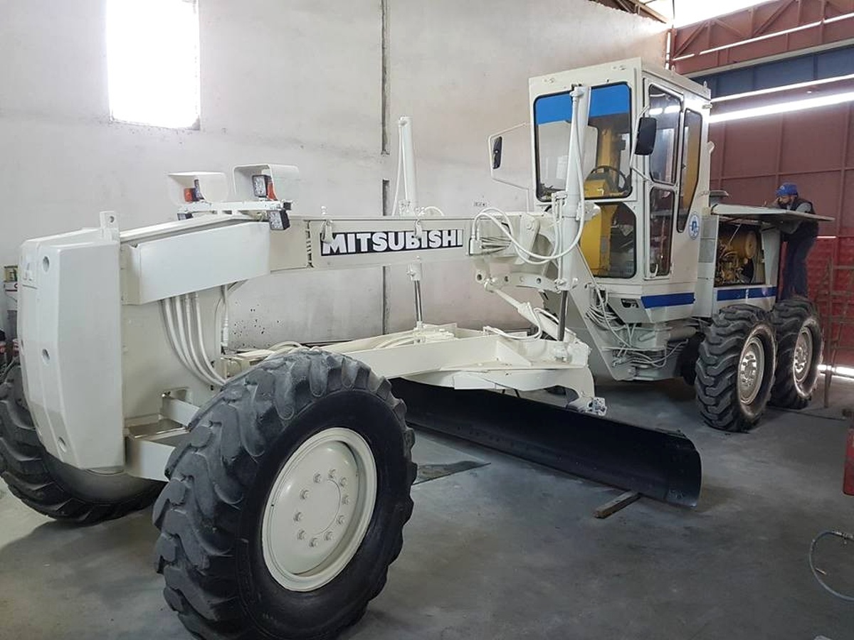 Pazaryeri Belediyesi\'ne Ait İş Makinesi Bakıma Girdi