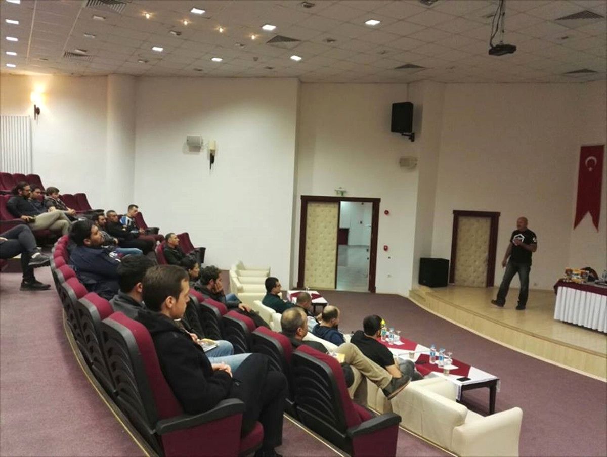 Sinop\'ta "Motosiklet İleri Sürüş" Eğitimi
