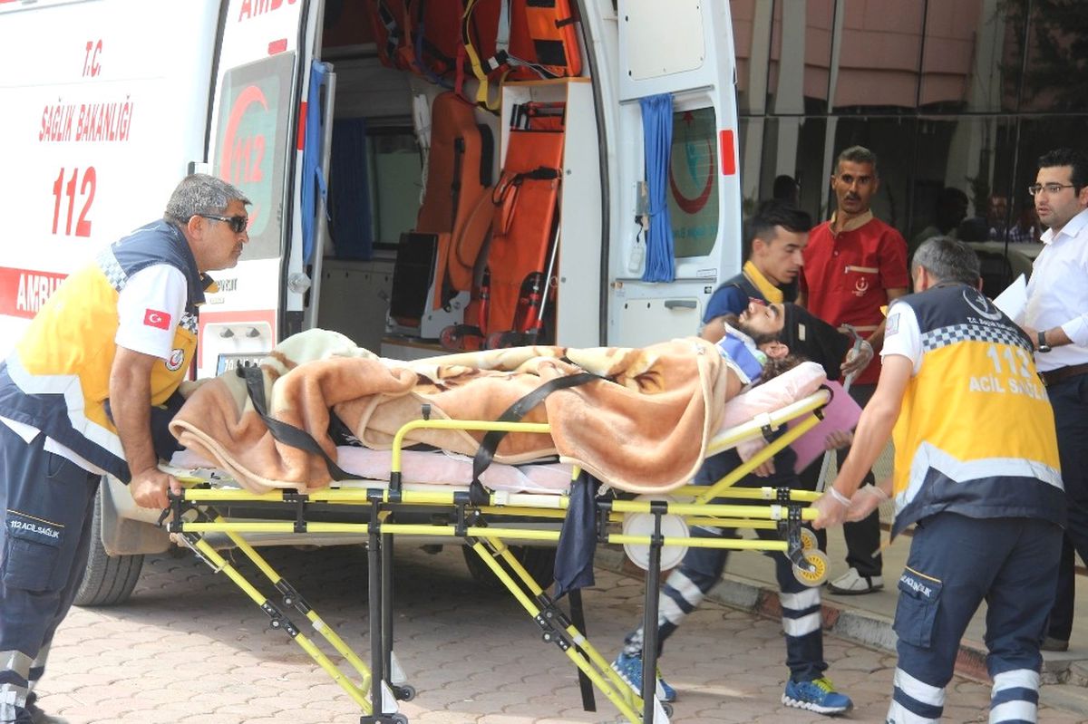 Suriye\'deki Çatışmalarda Yaralanan 5 Kişi Kilis\'e Getirildi
