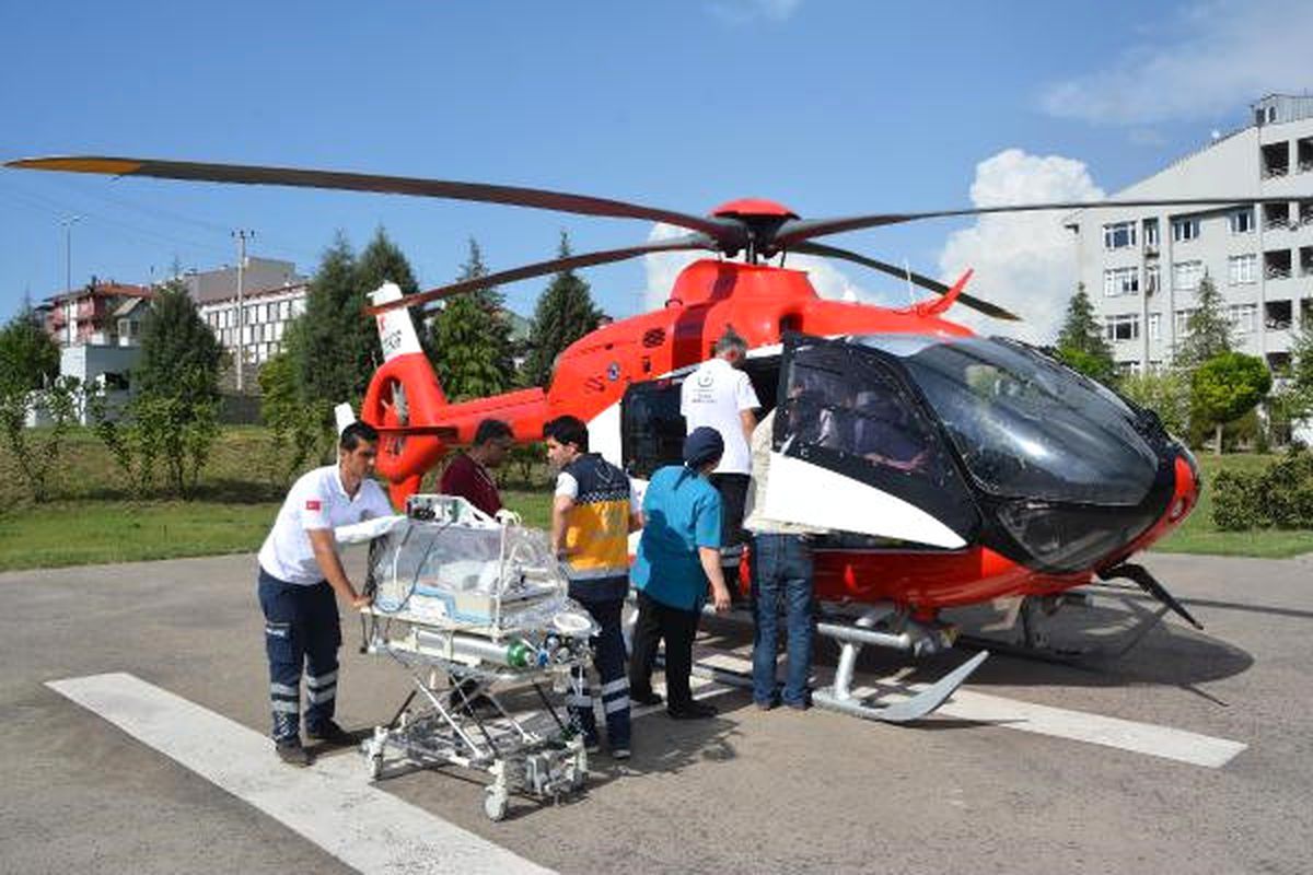 Suriyeli Bebek, Hava Ambulansı ile Sevk Edildi