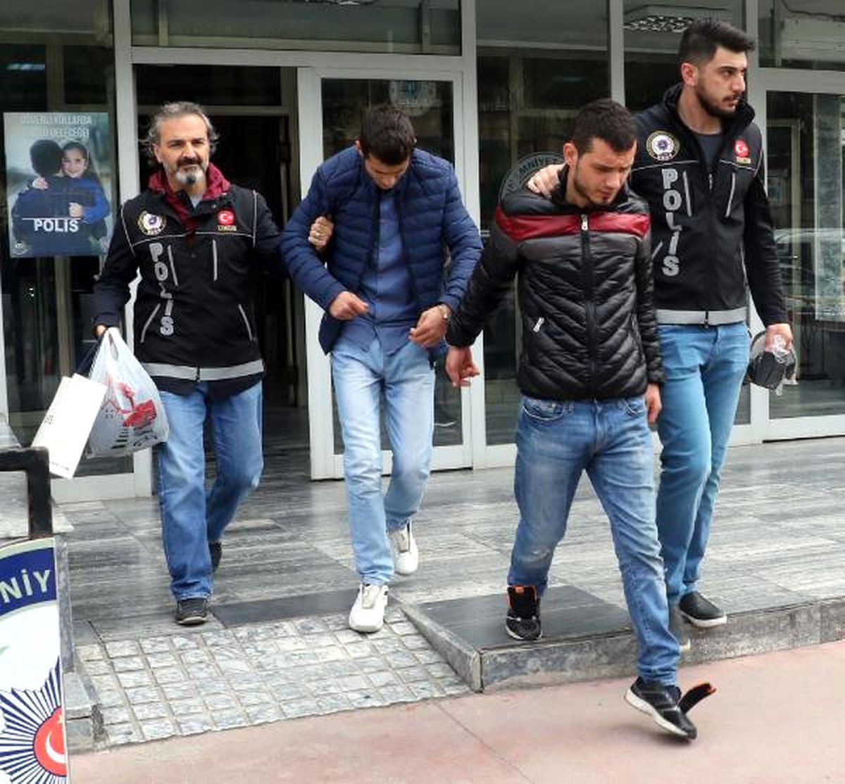 Uyuşturucu Şüphelileri Adliyede