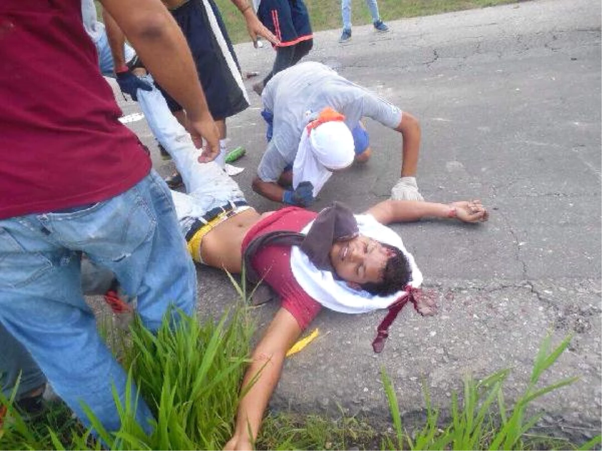 Venezuela\'daki Protestolarda 1 Ayda 35 Kişi Öldü