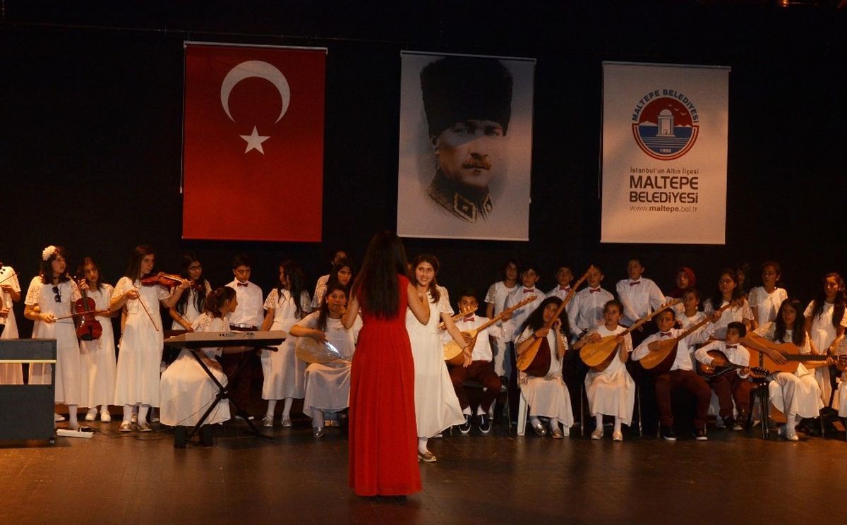 11 Köyün Koro ve Orkestrası" Maltepe\'de