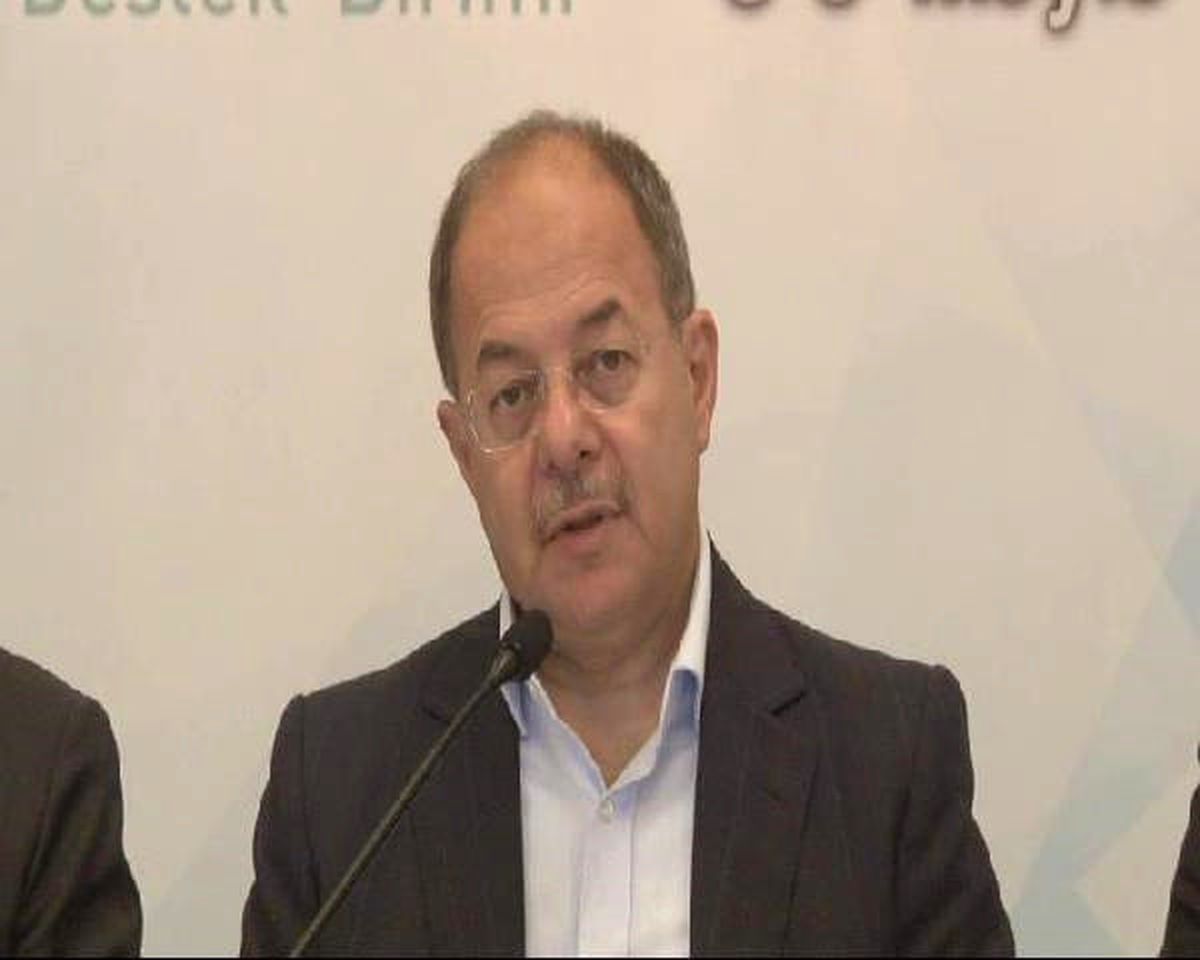 Bakan Akdağ "İstanbul\'da Kadroları Doldurmakta Zorluk Çekiyoruz"