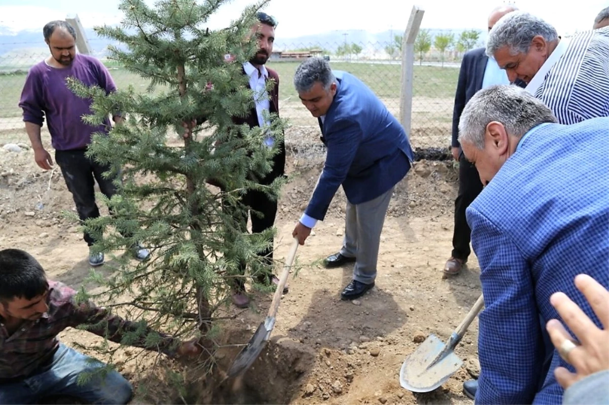 Başkan Özgüven: "Ereğli\'ye Eser Bırakmak İsteyen Herkesin Yanındayız"