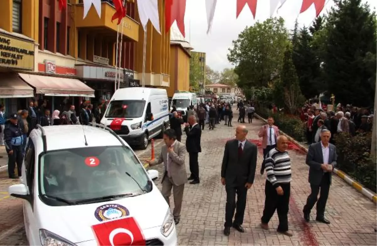 Belediye Araçları Kurban Kesilerek Hizmete Alındı