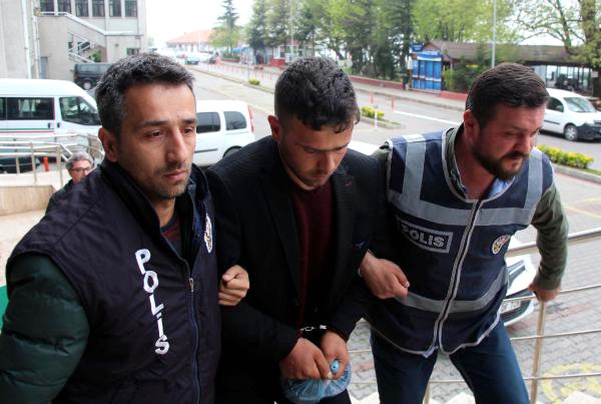 Fetö\'den Tutuklanacaksınız\' Diyerek 2 Kişiyi Dolandırdı