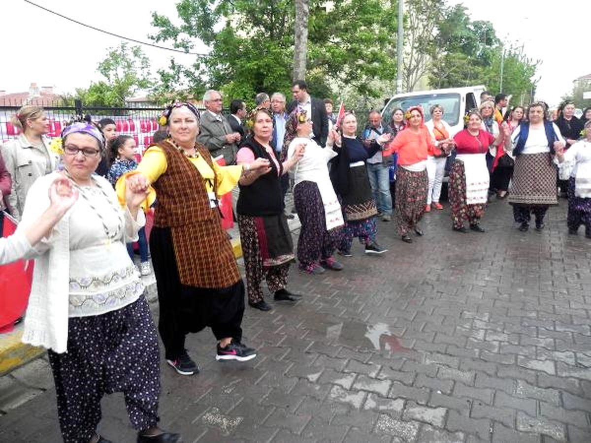 Hıdrellez Coşkusu Sokağa Taştı