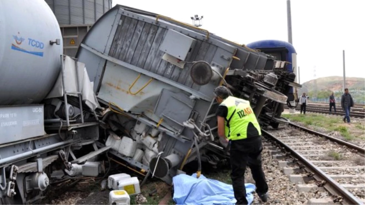 Kırıkkale\'de Tren Kazası: 1 Ölü, 3 Yaralı