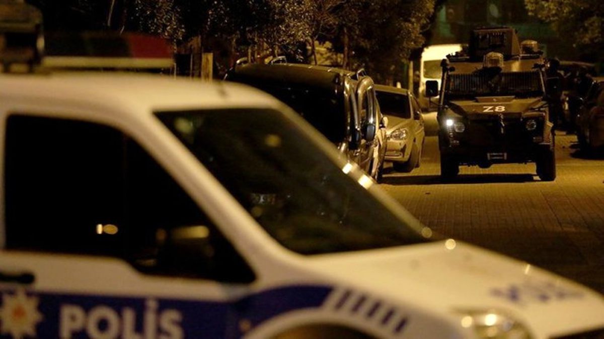 Küçükçekmece\'de Dhkp/c Operasyonu: 1 Terörist Öldürüldü