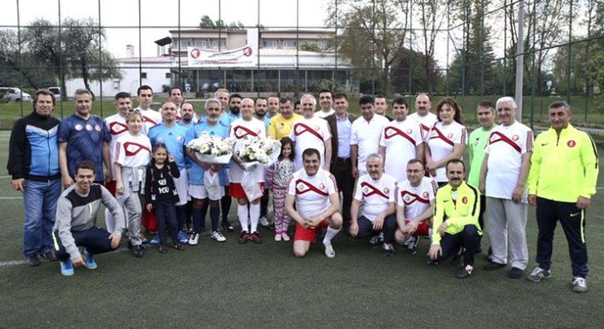 Başbakan Yardımcısı Şimşek Yeşil Sahaya İndi