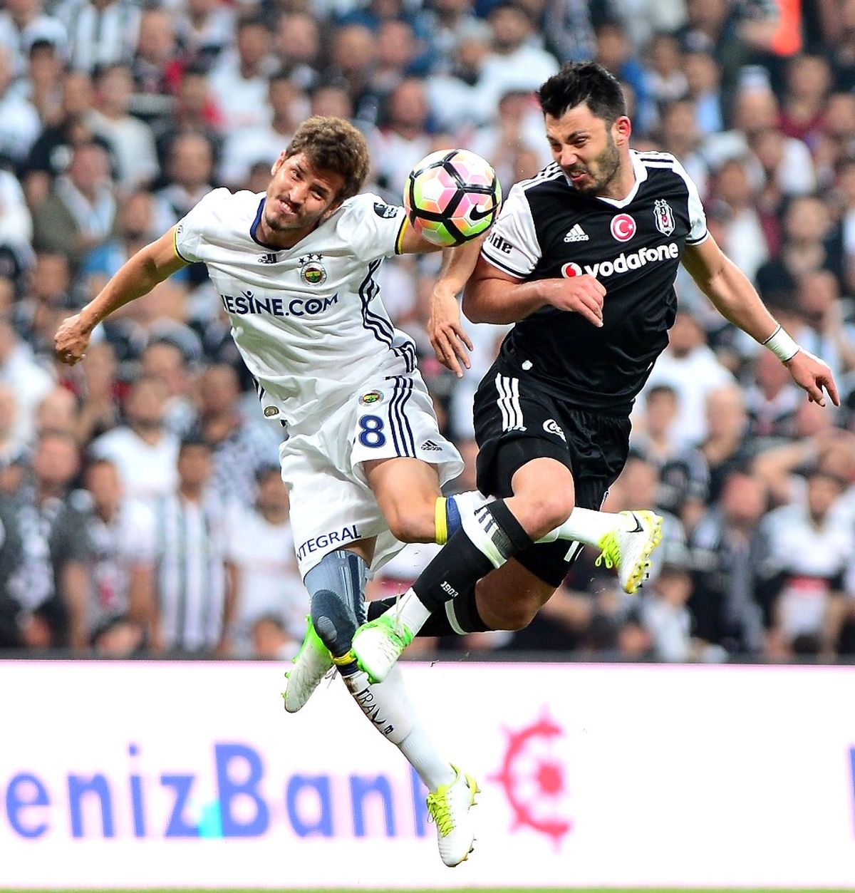 Beşiktaş, Evinde Derbi Kazanamadı