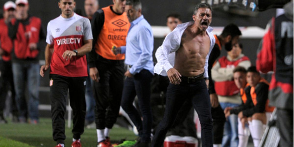Böyle Teknik Direktör Görülmedi! Hakemin Kararıyla Çılgına Döndü...