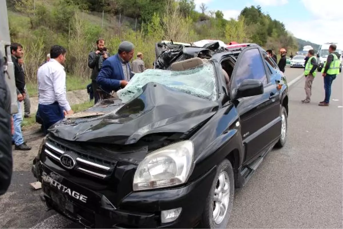 Bolu\'da Düğün Dönüşü Feci Kaza: 1 Ölü, 6 Yaralı