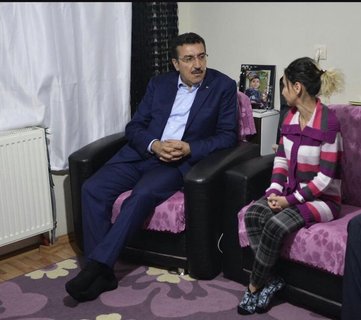Hayatı ABD\'den Gelecek İlaca Bağlı Olan Mehmethan\'a Bakan Tüfenkci El Uzattı