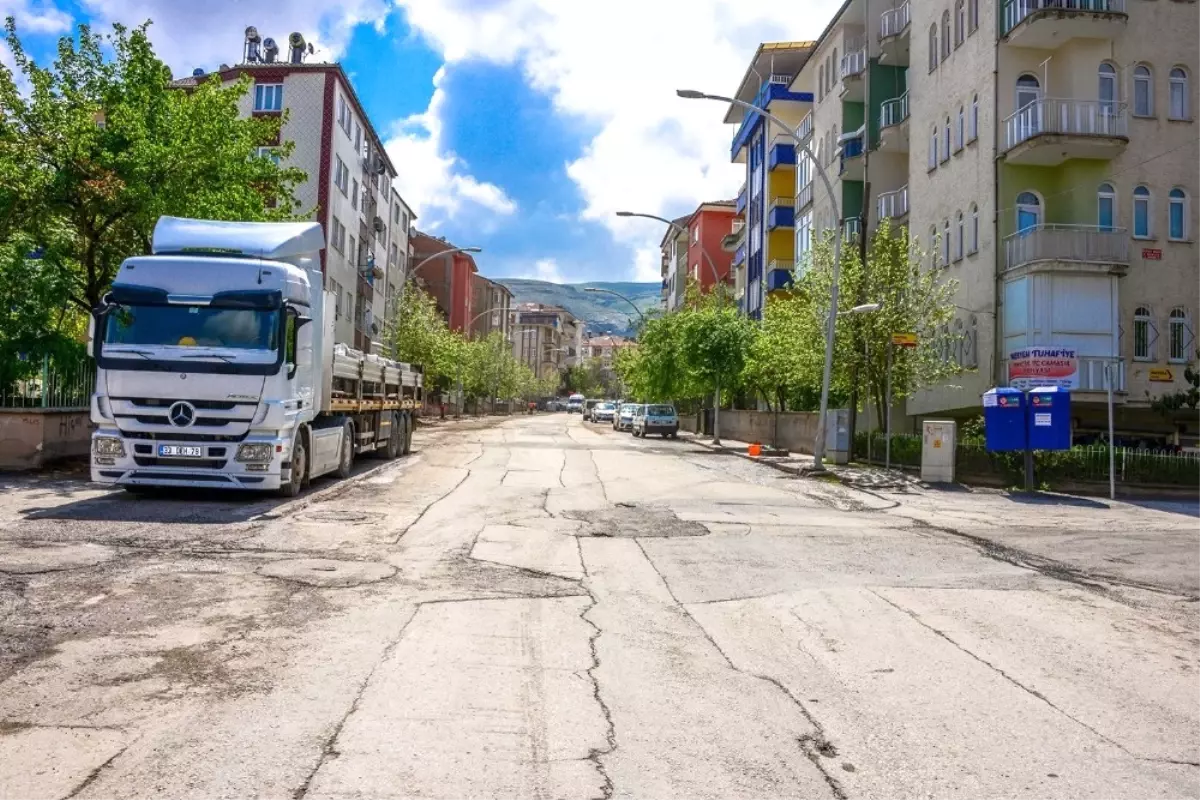 İnderesi Caddesi Yenileniyor