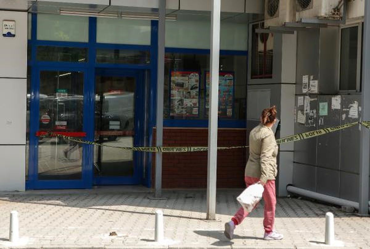 Kağıthane\'de Silahlı Market Soygunu