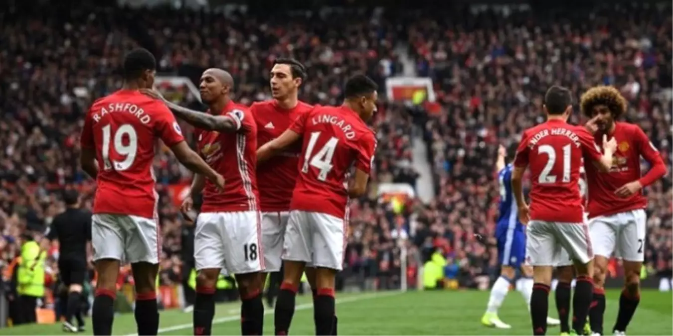 Manchester United\'ın Serisi Bitti