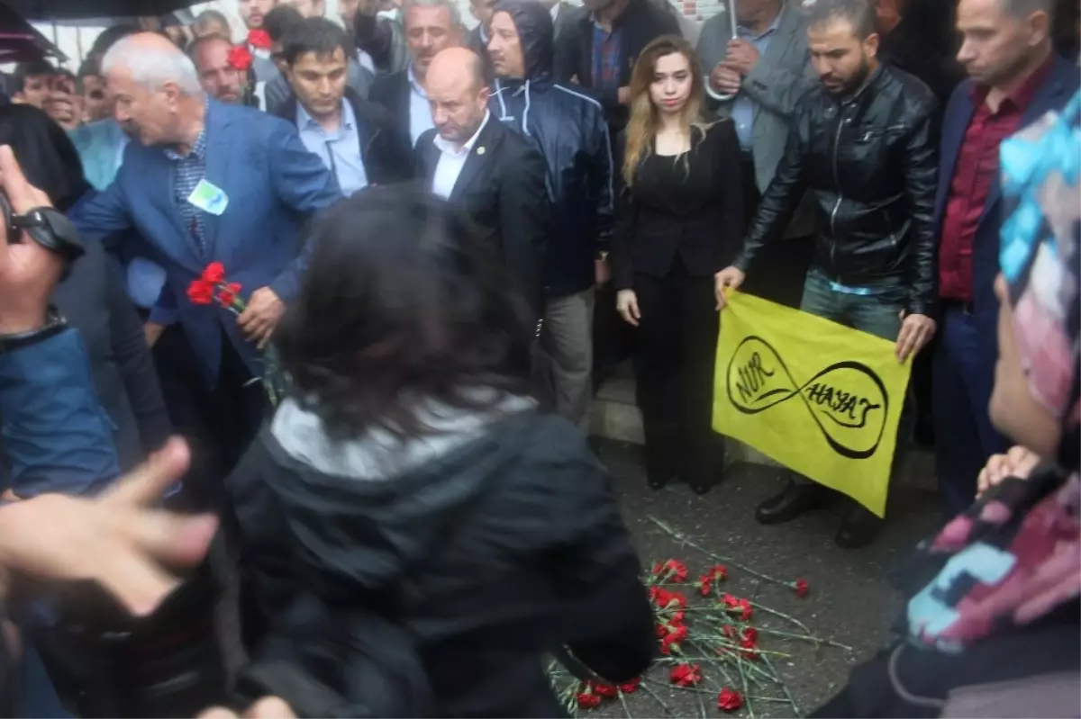 Siirtliler Nurhayat\'ın Katil Zanlısına İdam İstedi