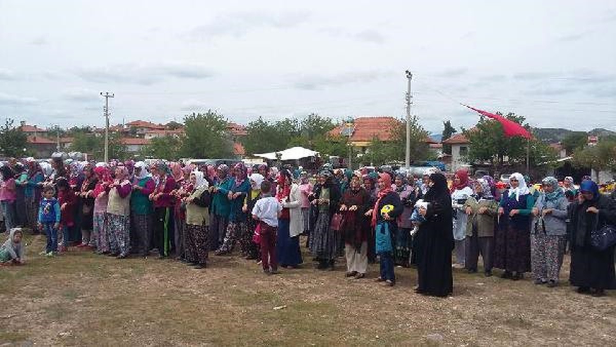 Tavak Mahallesi\'nde Geleneksel Yağmur Duası