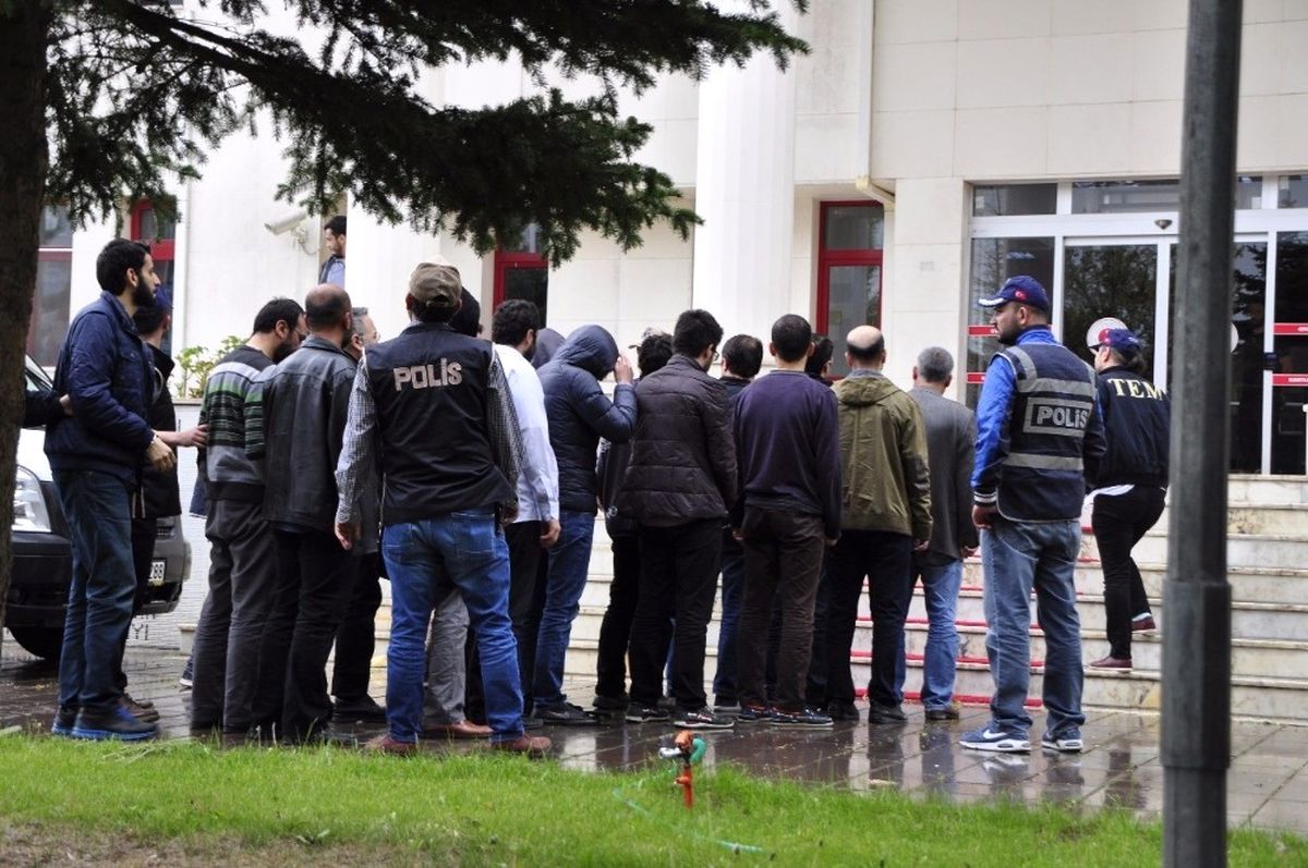 Afyonkarahisar\'daki Fetö\'nün Mahrem İmam Yapılanması Operasyonu