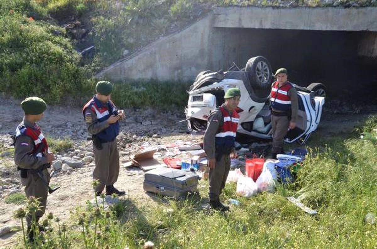 Aydınlı Gazeteci Ulucan Cipiyle Kaza Yaptı; Eşi Öldü, 4 Yaralı (2)