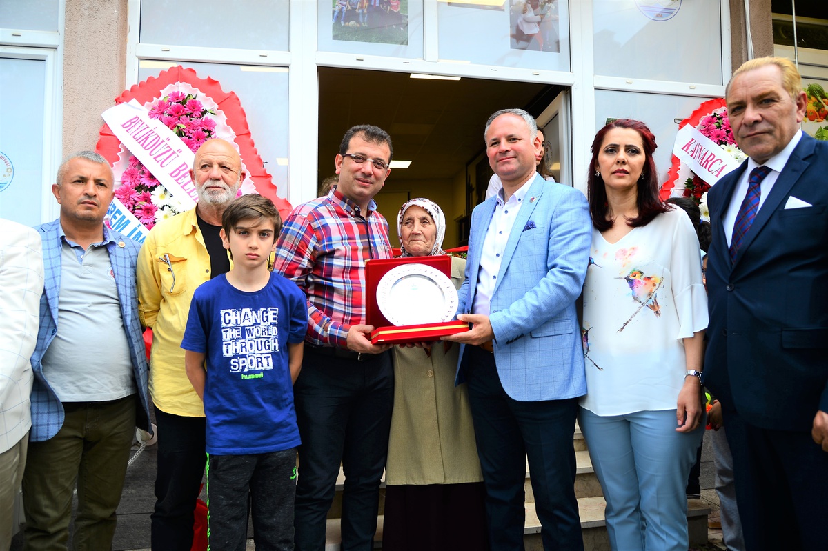 Beylikdüzü\'nden Kaynarca\'ya Halk Kütüphanesi