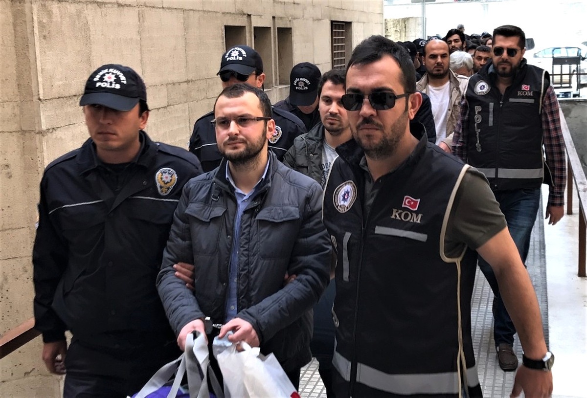 Bursa\'da Fetö\'nün 35 Mahrem İmamı Adliyede (2)