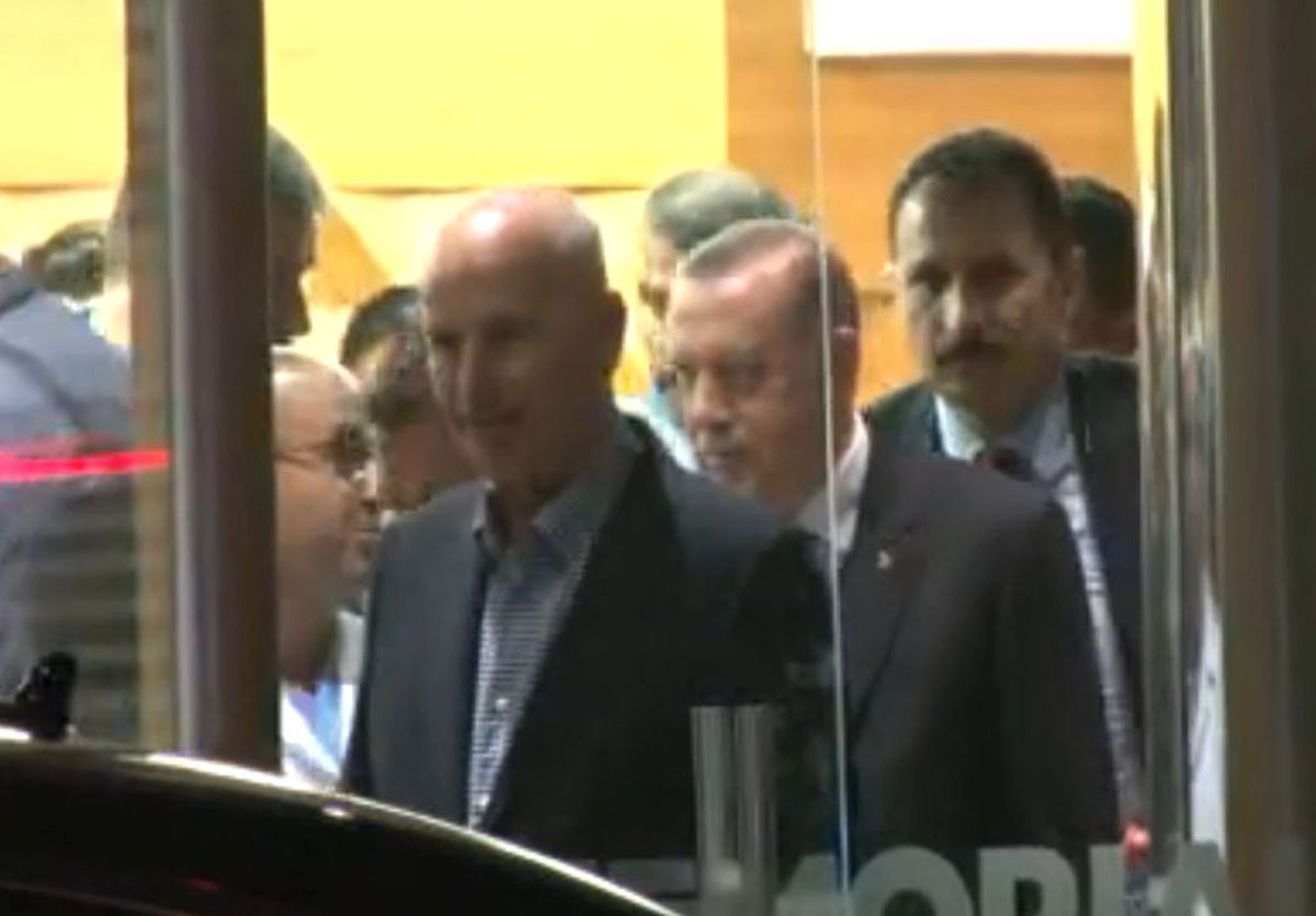 Cumhurbaşkanı Erdoğan\'dan Hasta Ziyareti