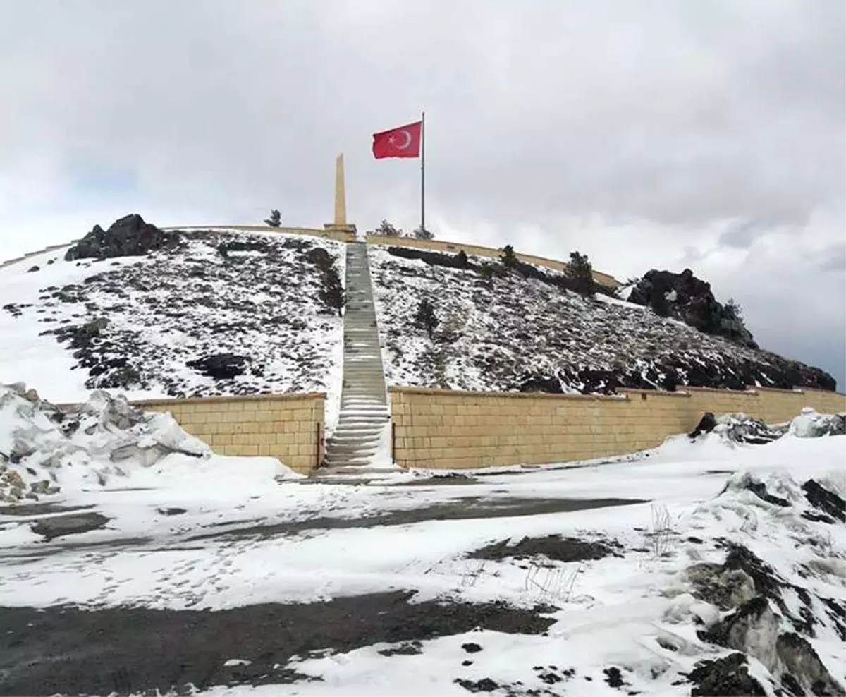 Erzurum\'a Mayıs Karı