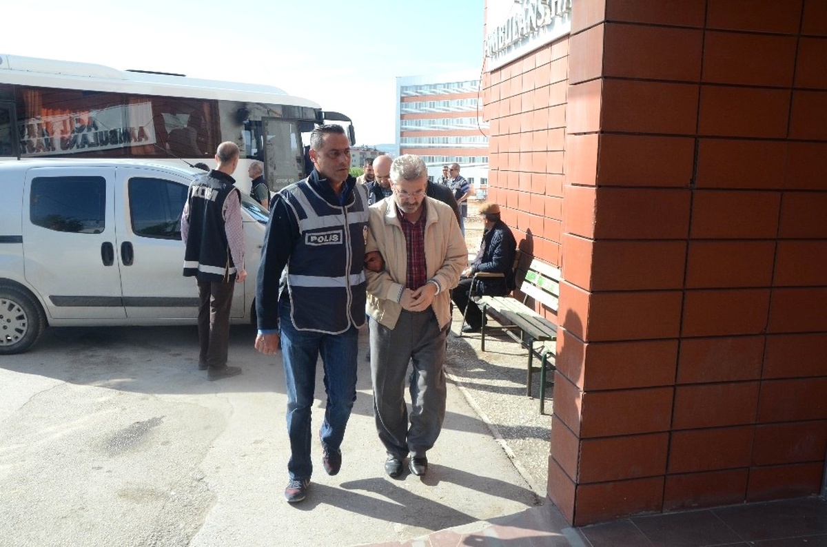 Eskişehir\'de Fetö\'nün 16 Mahrem İmamı Tutuklandı