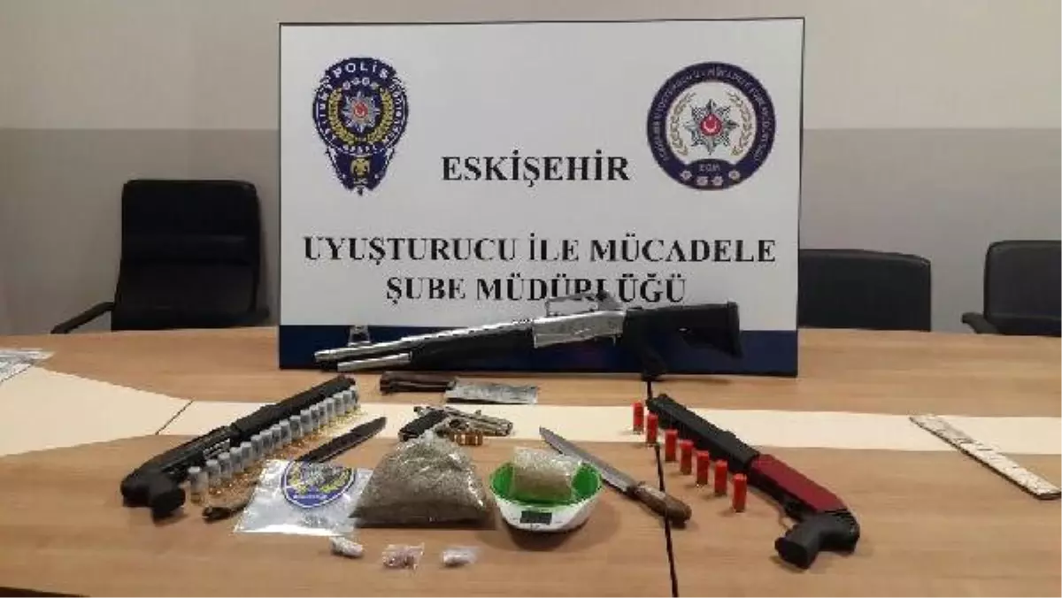 Eskişehir Özel Harekat Polisli Uyuşturucu Operasyonu (2)