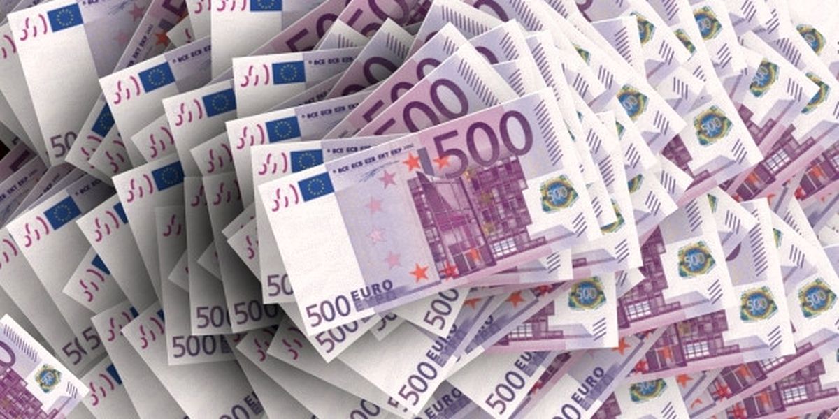 Fransa\'da Macron\'un Seçilmesiyle Euro 3.90 Lira Sınırında