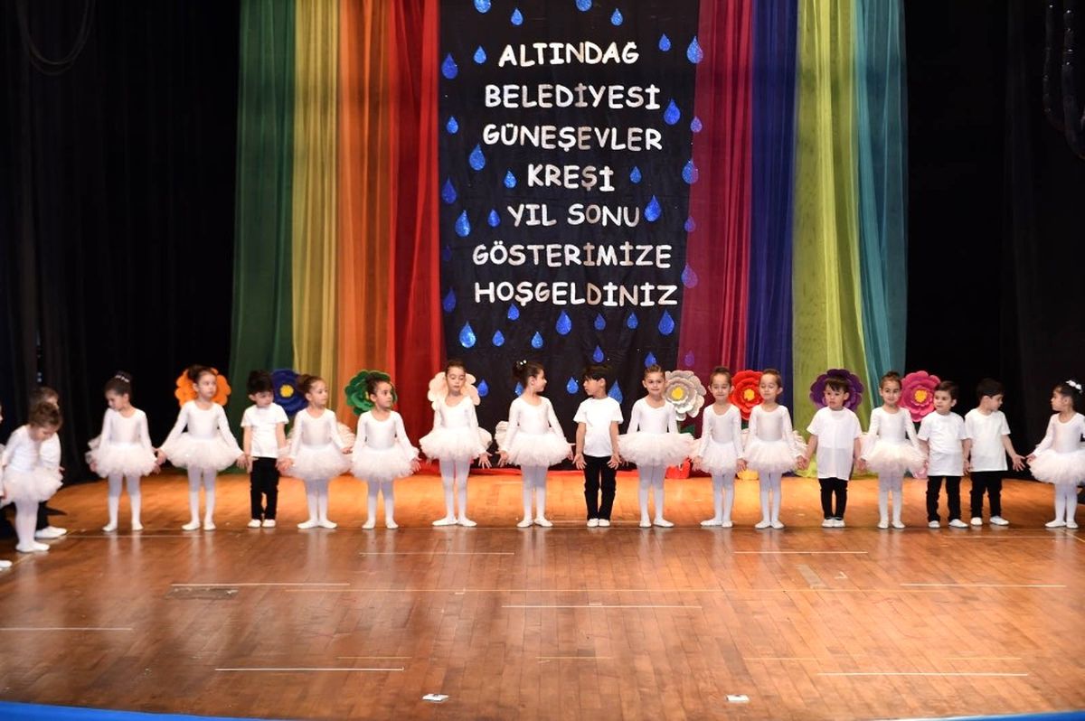 Güneşevler Kreşinde Mezuniyet Heyecanı
