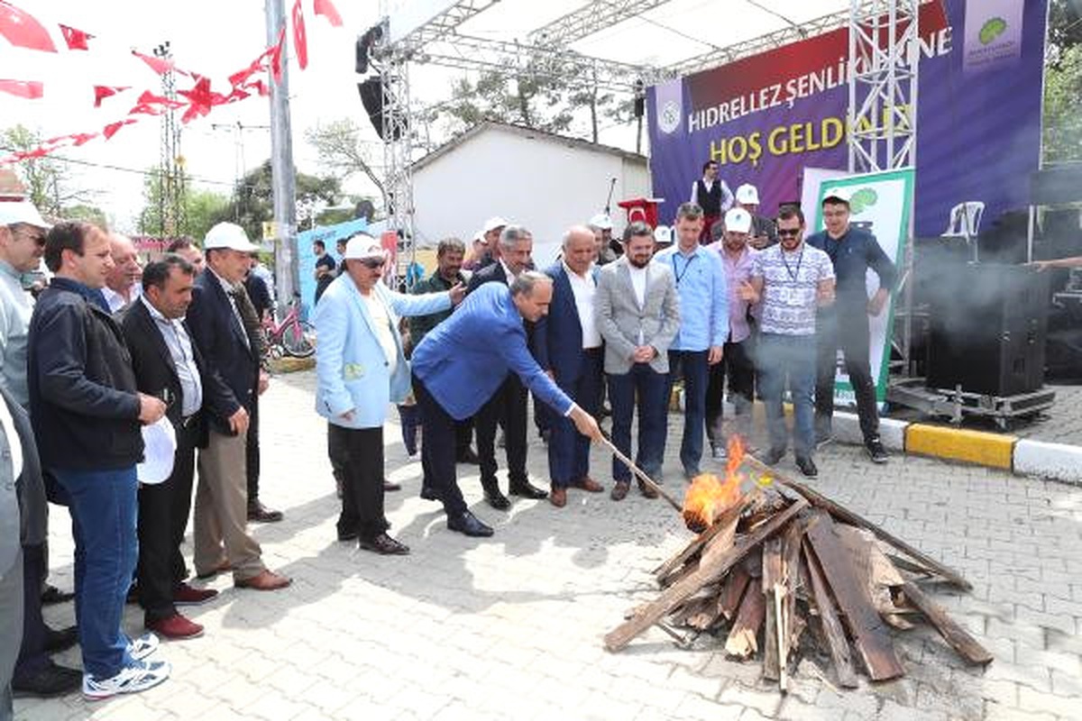 Hıdırellez, Arnavutköy\'de Coşkuyla Kutlandı