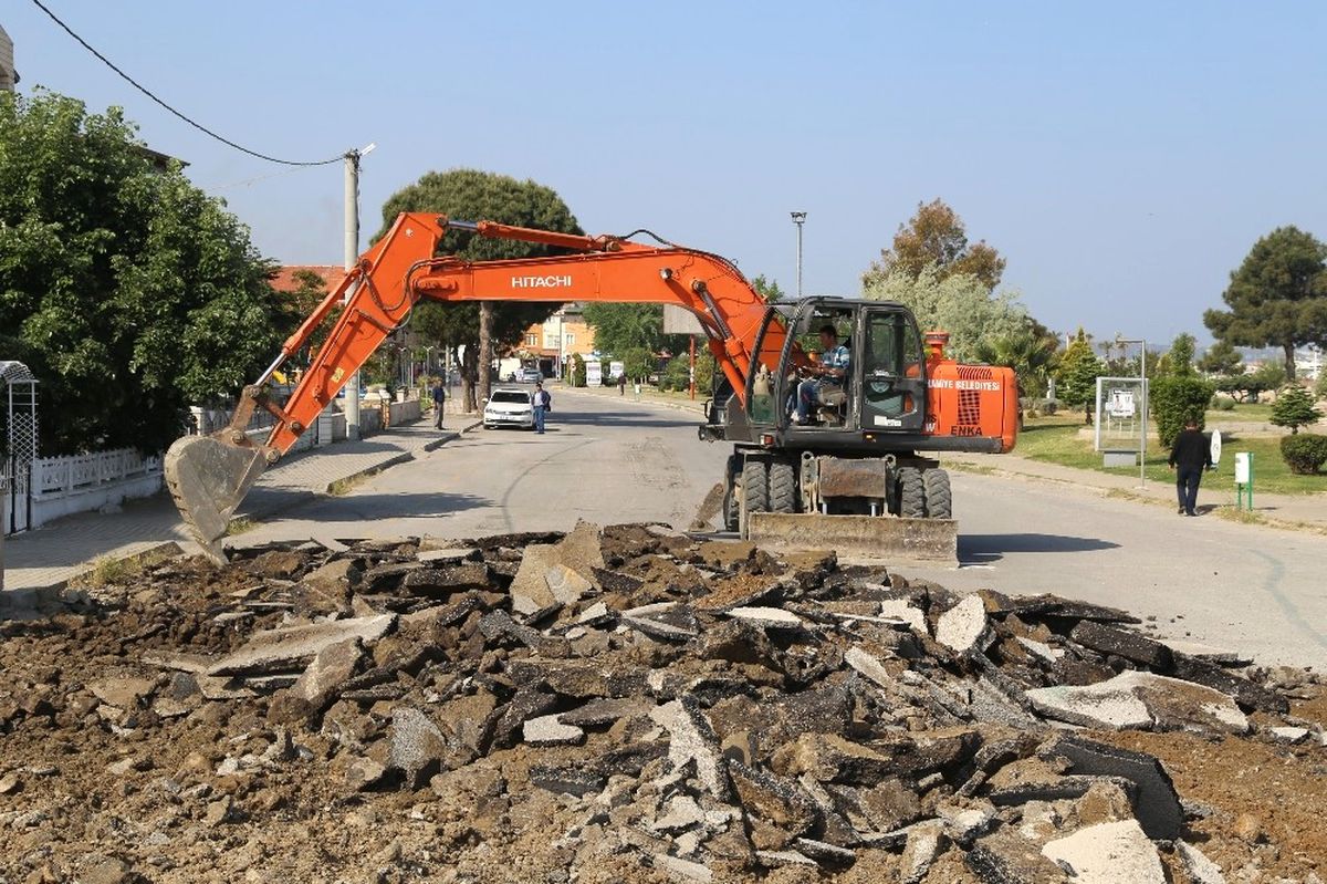 İskele Mahallesi Ana Caddelerinde Yol Yapım Çalışması Başladı